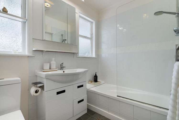 34 Lancaster Road Beach Haven_13