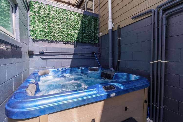 11 Tupara Crescent Kawaha Point_24