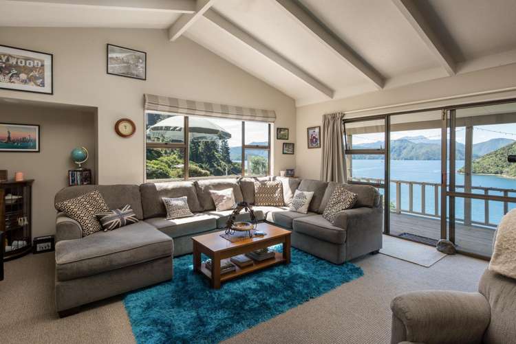 424 Port Underwood Road Whatamango Bay_1