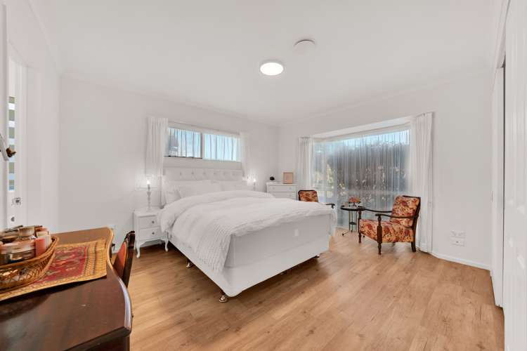 21 Lothian Brae Wattle Downs_5