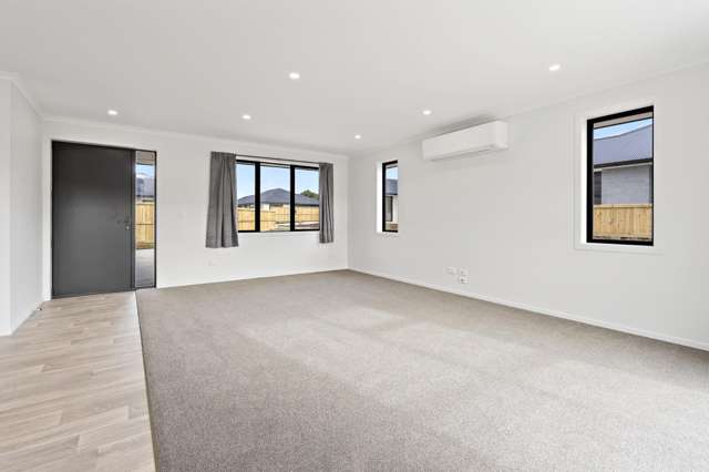 71E Hall Street 1086_2