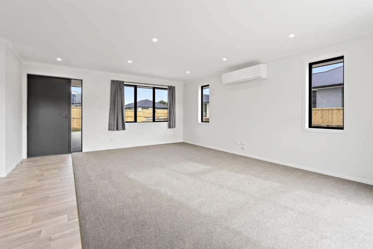 71E Hall Street 1086_2