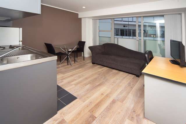 1016/430 Queen Street Auckland Central_1