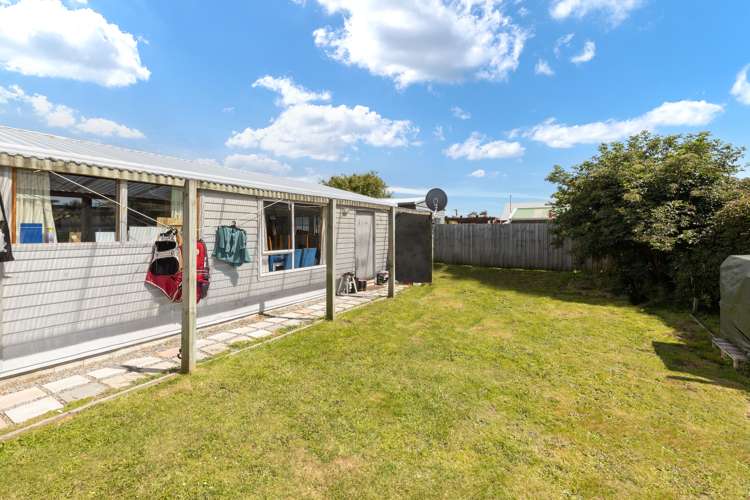 918 Avonside Drive Avondale_21