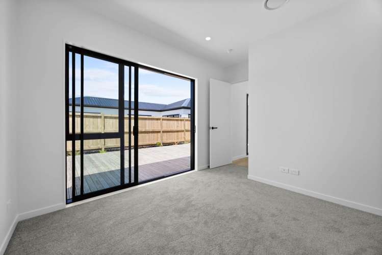 28 Furlough Road Opaheke_12