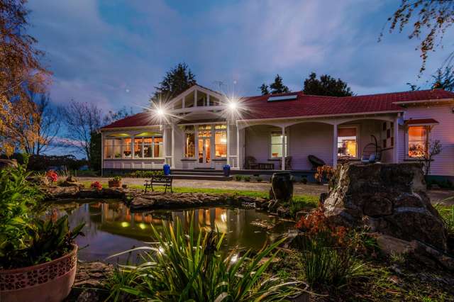 Legacy Lifestyle on 1.54 ha in Town