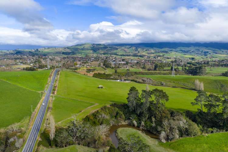 Pirongia Road Pirongia_13