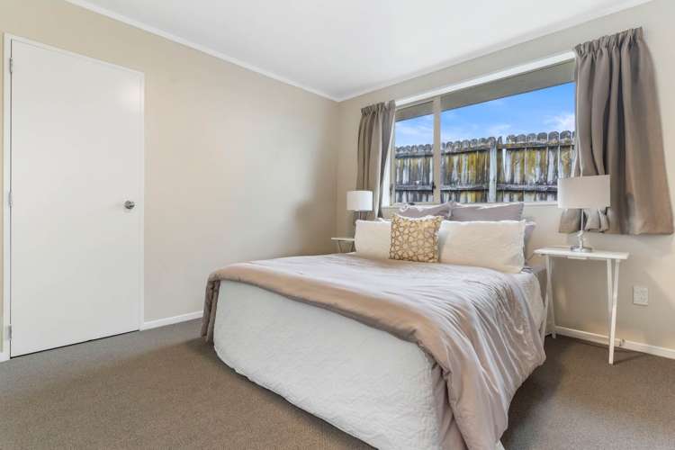 56 Glenveagh Park Drive Manurewa_15