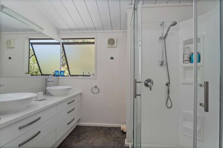 . Sh25 Te Rerenga-Kuaotunu Road Kuaotunu_13