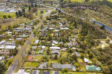 2/117 Taupahi Road_2