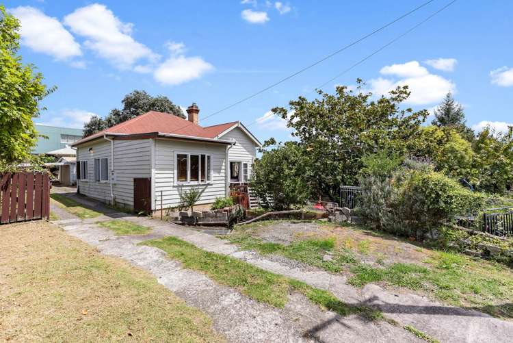 282 West Coast Road Glen Eden_2