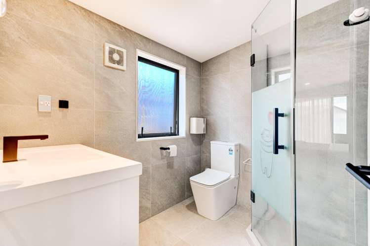 5 Kearns Drive Hobsonville_13