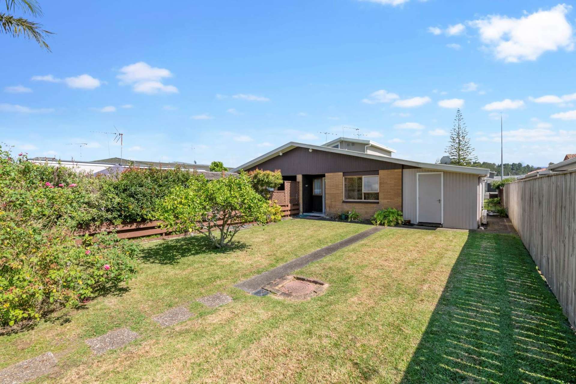 8 West Hoe Road Orewa_0