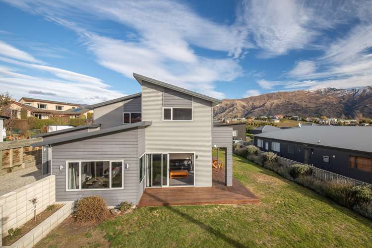 187 Aubrey Road Wanaka_19