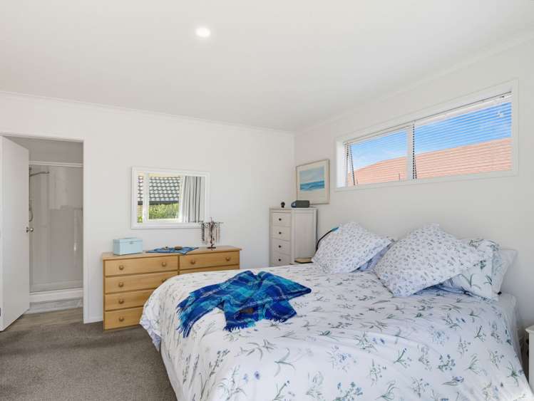 14 Muirfield Crescent Aongatete_13