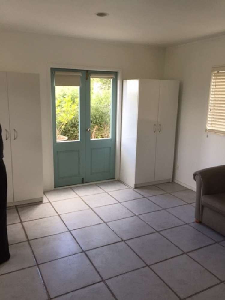 219 Gills Road Albany Heights_7