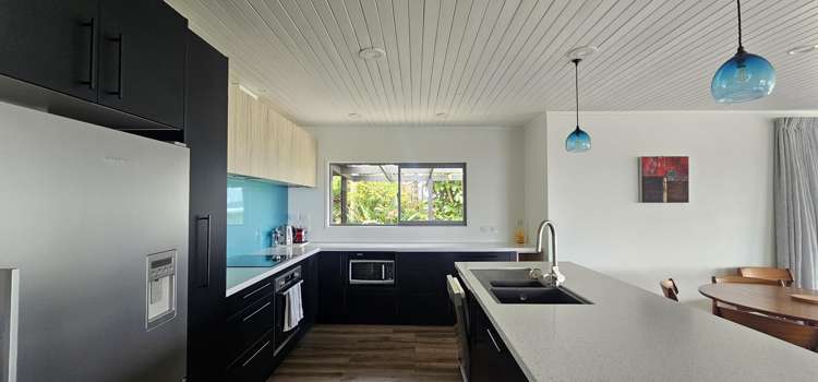 215 Cove Road Waipu_3