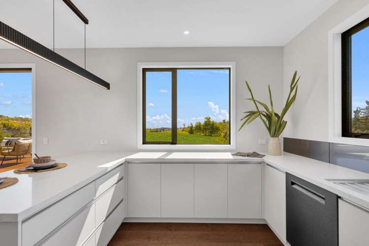 289 Bronte Road West Mahana_4