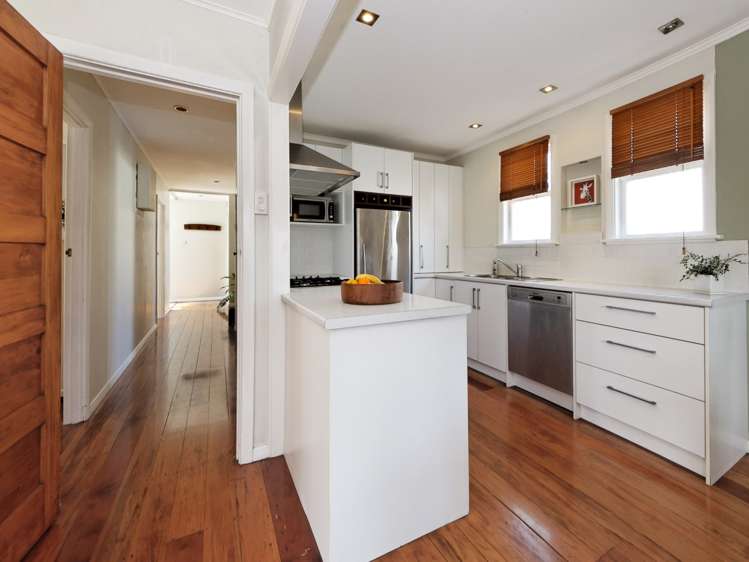 2 Mayville Avenue New Lynn_7