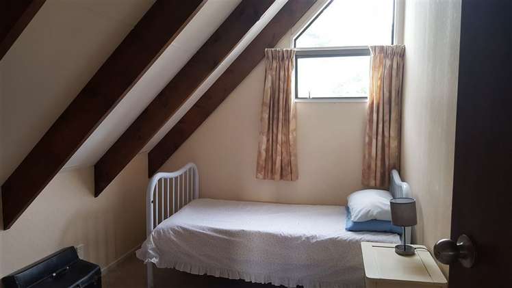 15 Reid Avenue Luggate_8