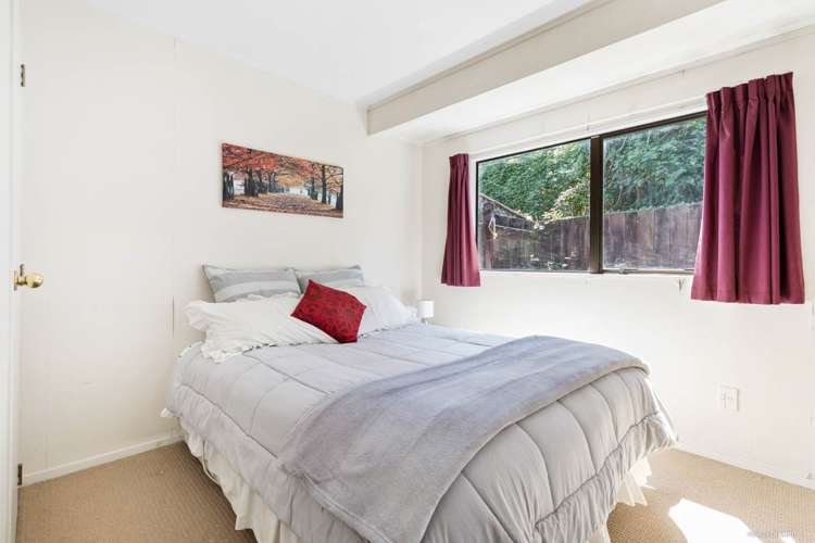 2/2 Monaco Place Mount Wellington_5