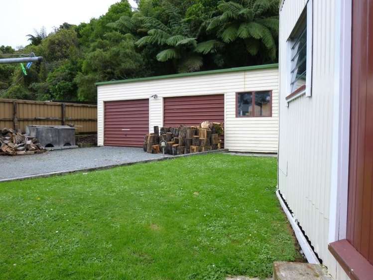 14 Blackmore Street Greymouth_3