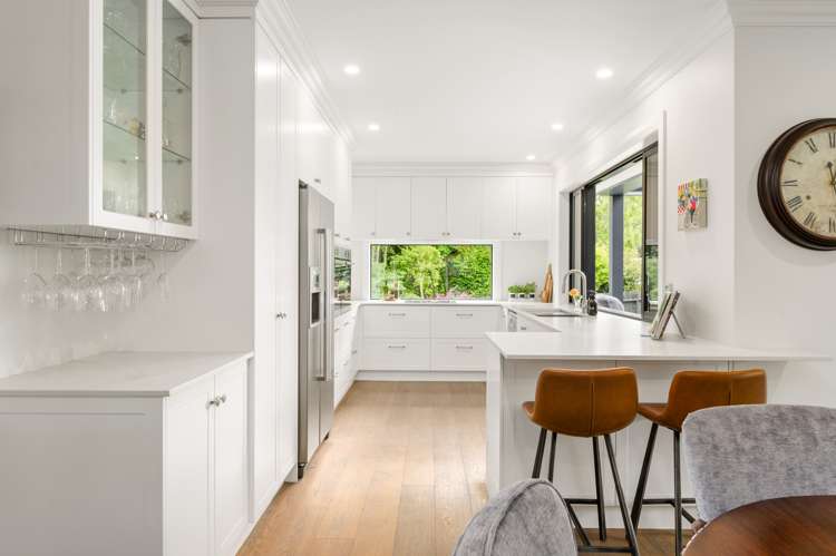 1044 River Road Queenwood_10