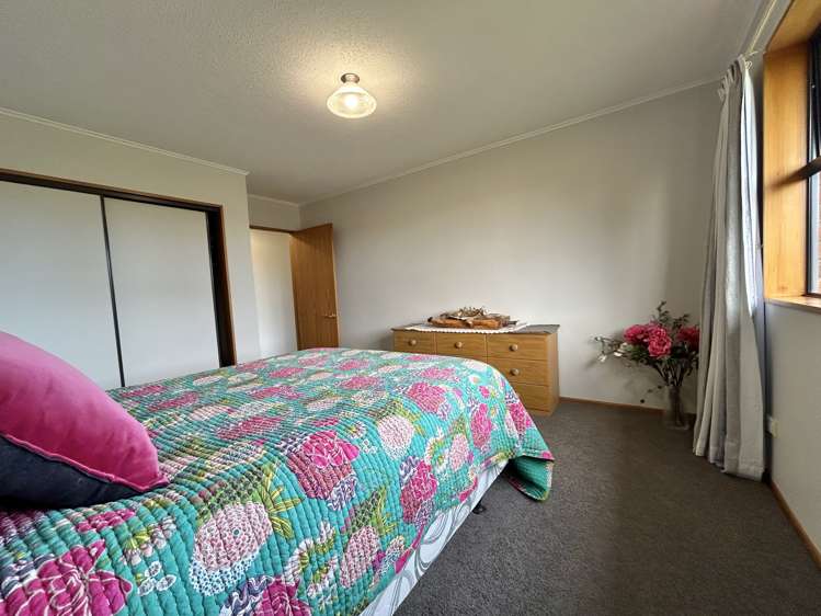 275 Homestead Road Weston_17