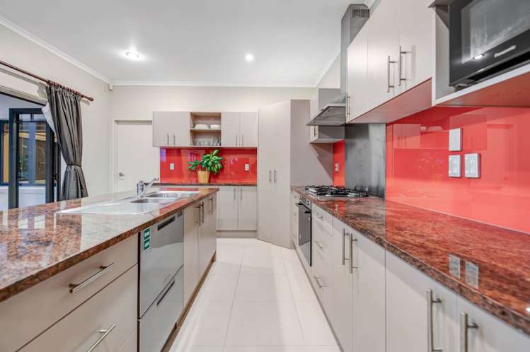 103 Alec Craig Way Gulf Harbour_17