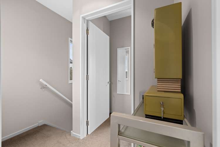 7 Henley Green Northwood_9