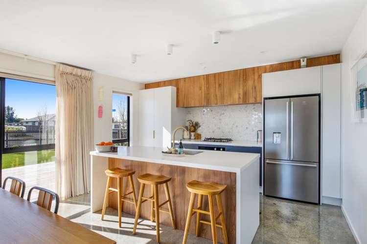 29 Honeyfield Drive Whalers Gate_5