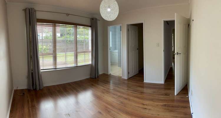 7 Orinda Close Botany Downs_5