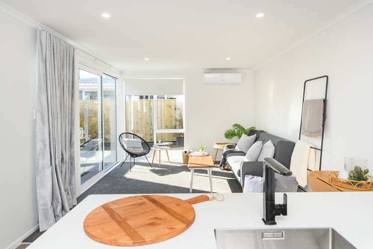 1b Hereford Street West End_8