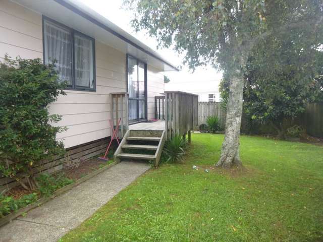 24a Justin Place Te Atatu Peninsula_1