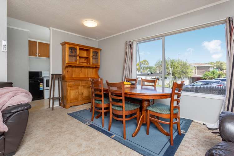 45 Roberts Road Te Atatu South_8