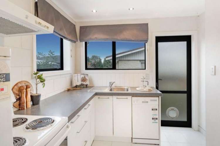 3/32 Kinloch Street Saint Albans_11
