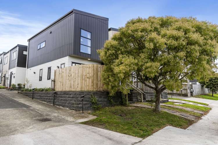 3/6 Hepburn Road Glendene_18