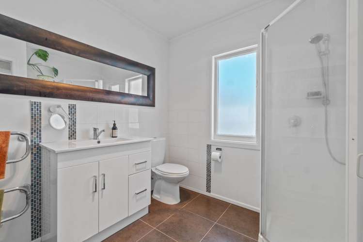 23 Archibald Road Kelston_15