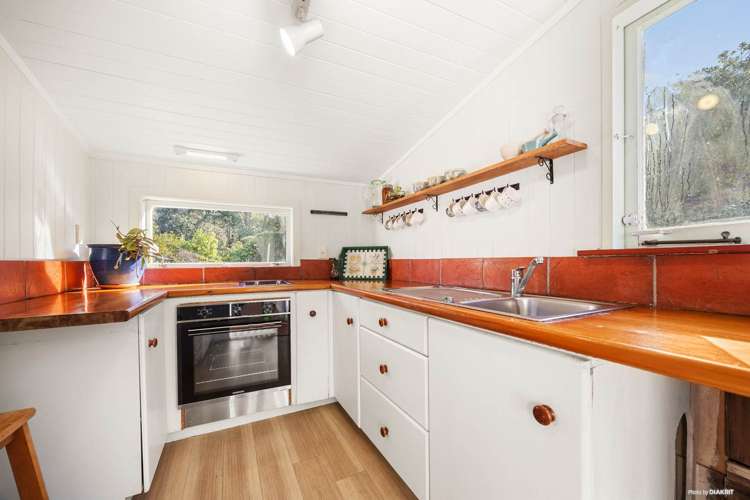 615 Blockhouse Bay Road Blockhouse Bay_12