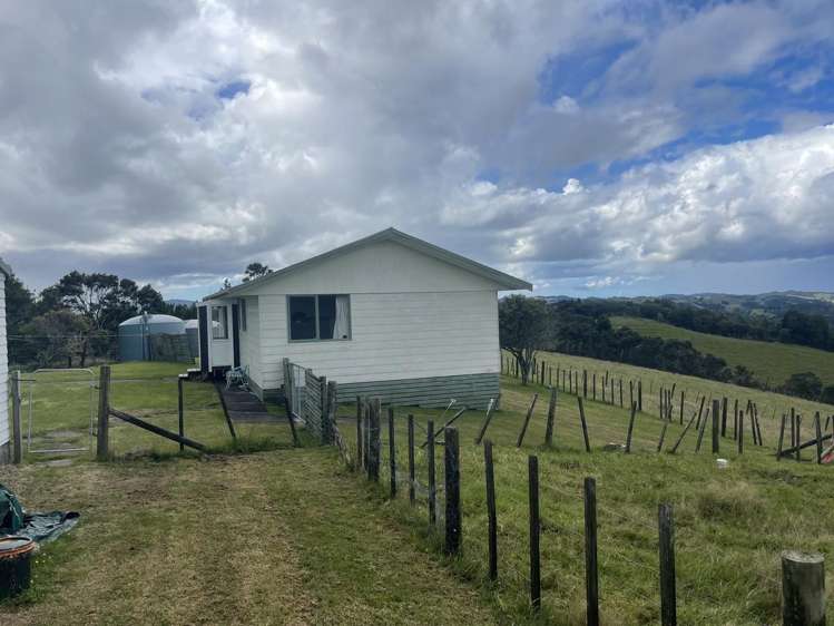 81 Longs Road Hikurangi_14