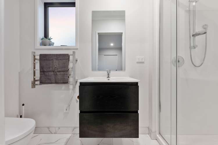 39 Farmland Road Papakura_13