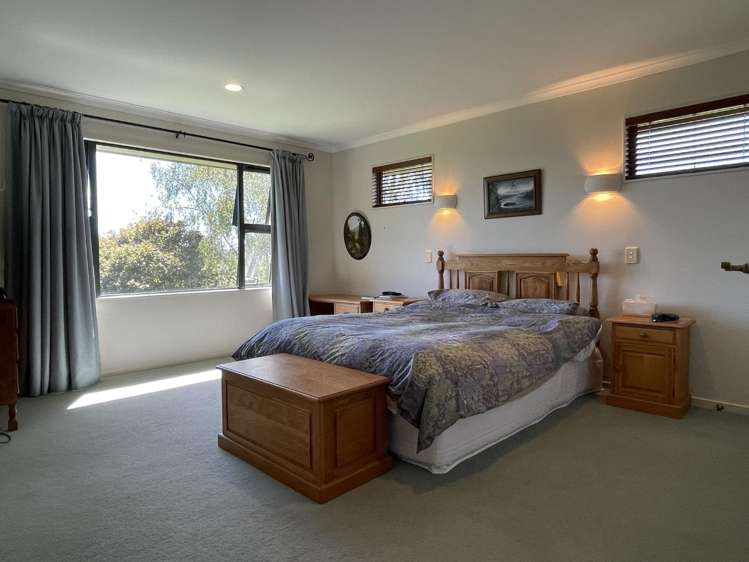 56 Plummers Point Road 11556_11