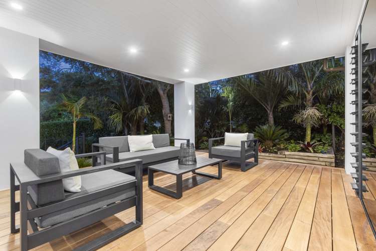 16 Island View Terrace Cockle Bay_17