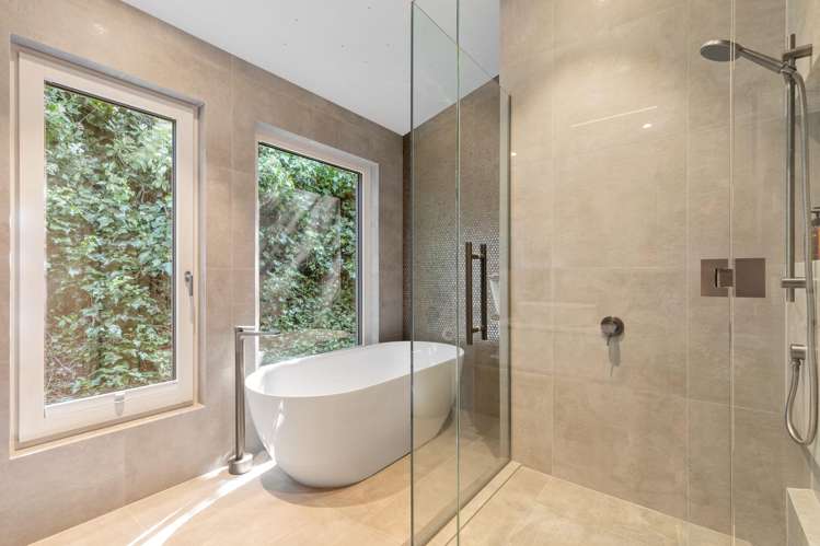 8 Lochy Road Fernhill_18