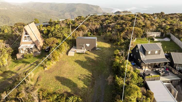 6 Log Race Road Piha_5