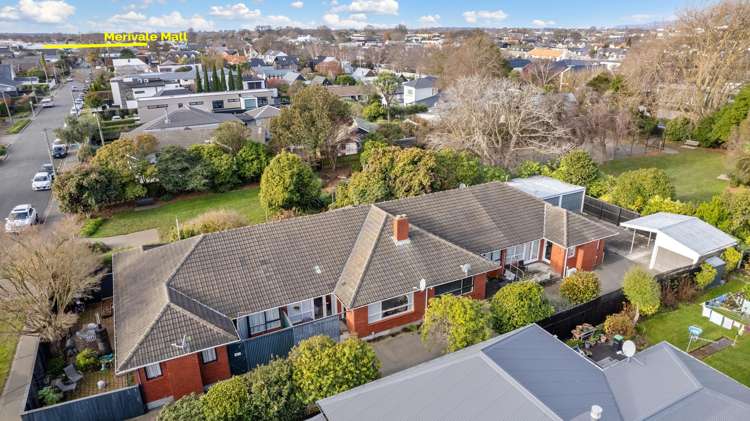 2/36 Office Road Merivale_13