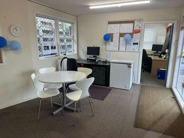 143 Breakwater Road New Plymouth_6