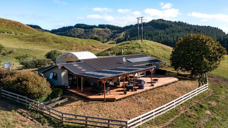 1595 Waingaro Road Glen Massey_26