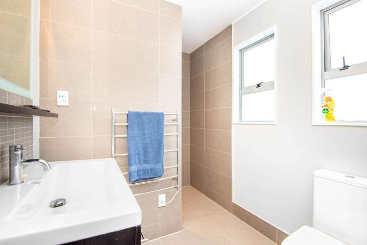 89 Kahu Road Paremata_23