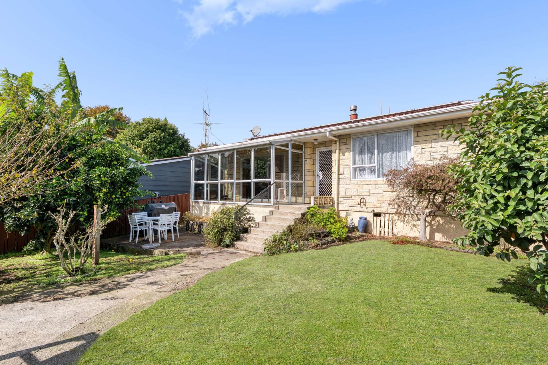 8 Dingadee Street Welcome Bay_0